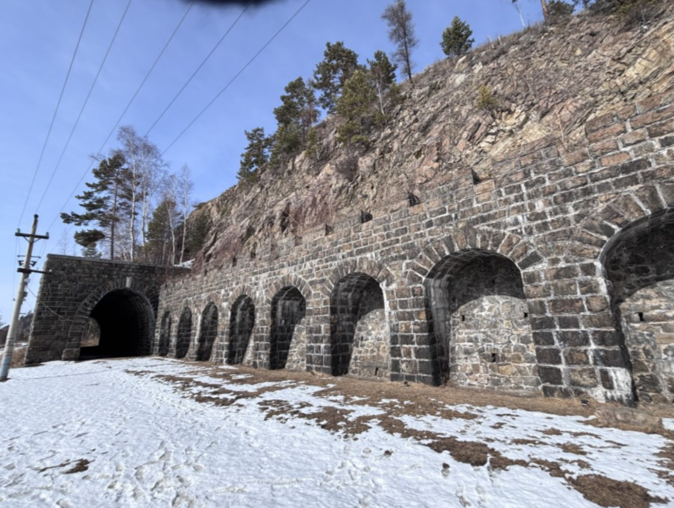 Знаменитая подпорная 